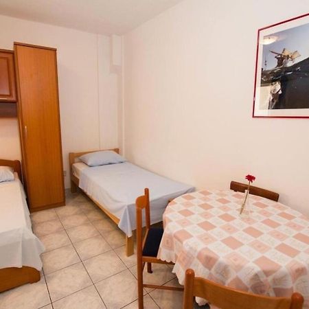 Apartments Juri Sućuraj Dış mekan fotoğraf