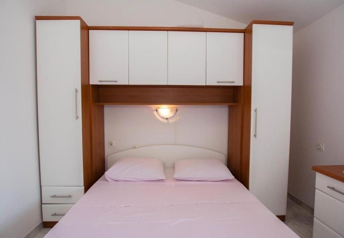 Apartments Juri Sućuraj Dış mekan fotoğraf