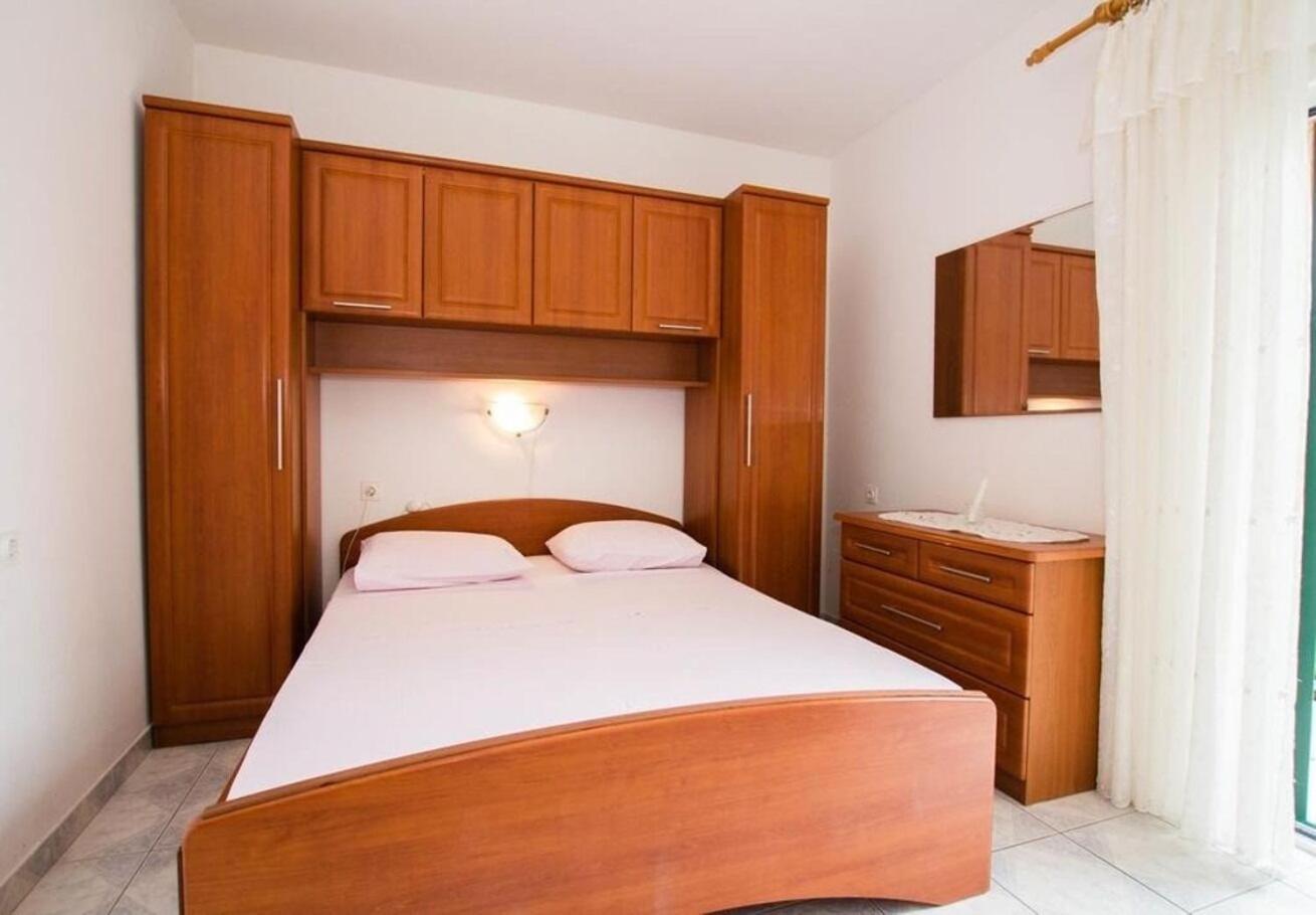 Apartments Juri Sućuraj Dış mekan fotoğraf