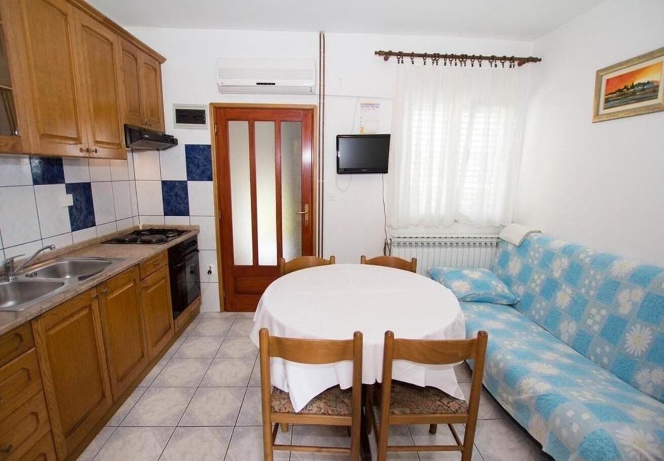 Apartments Juri Sućuraj Dış mekan fotoğraf