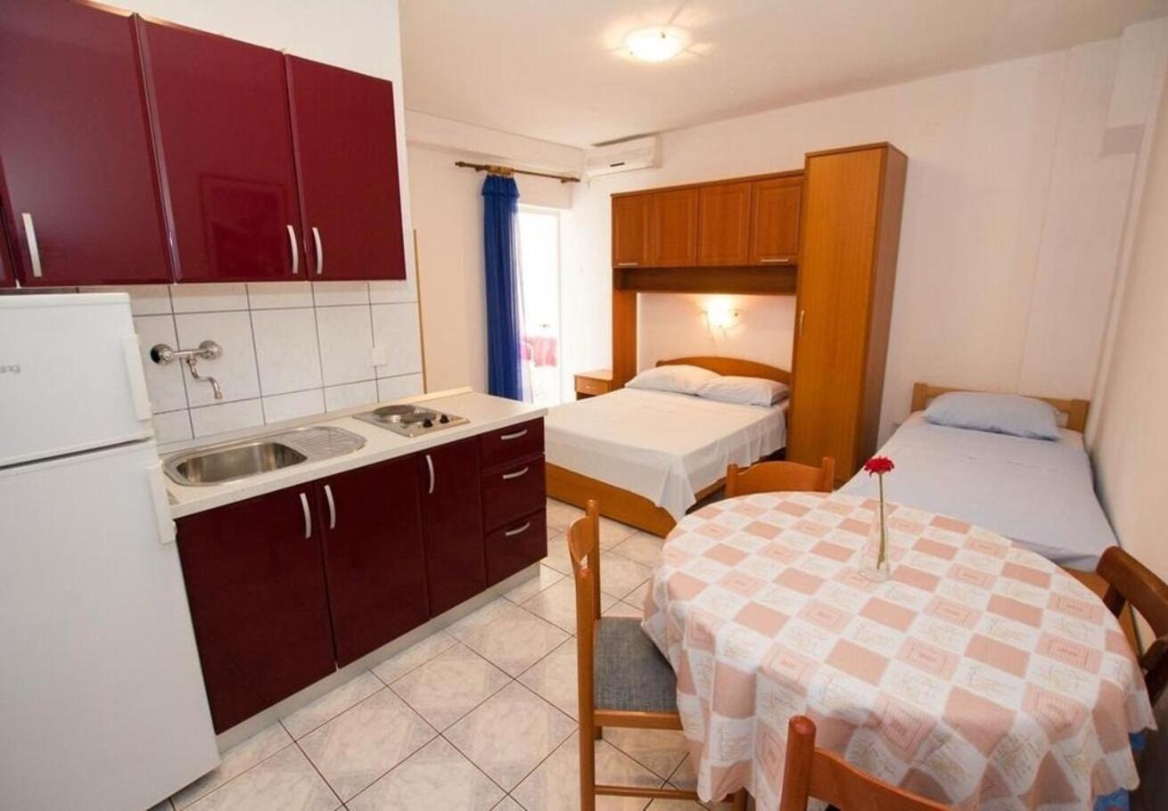 Apartments Juri Sućuraj Dış mekan fotoğraf