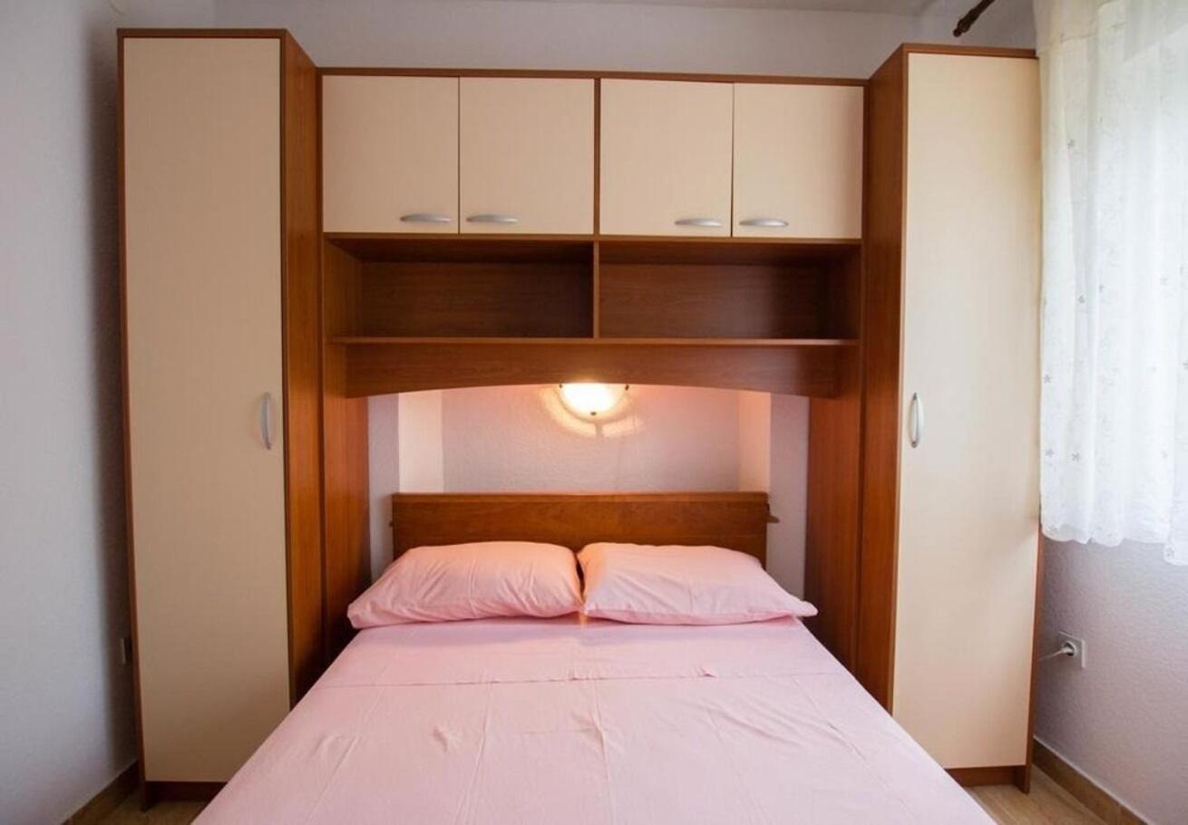 Apartments Juri Sućuraj Dış mekan fotoğraf