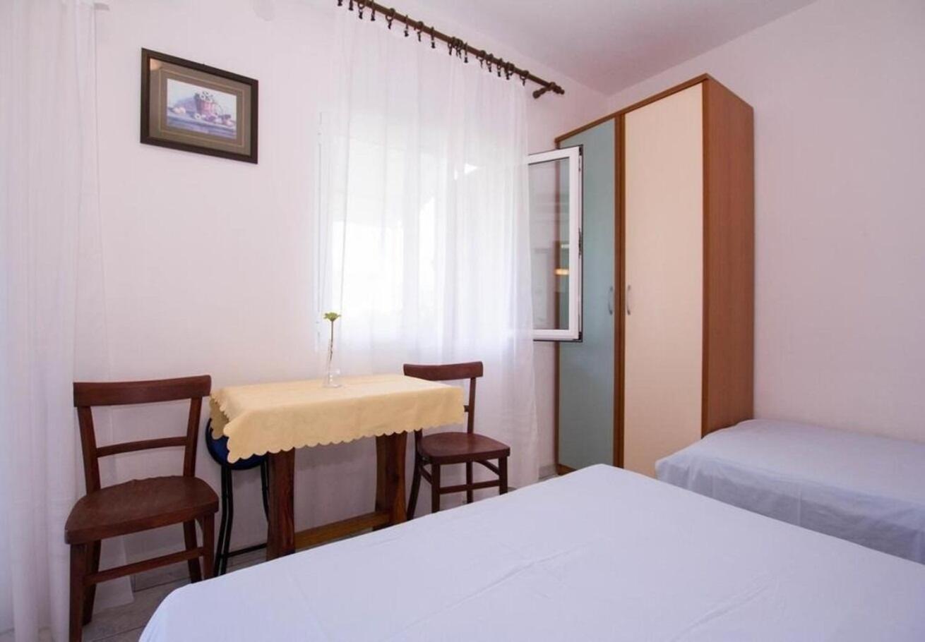 Apartments Juri Sućuraj Dış mekan fotoğraf