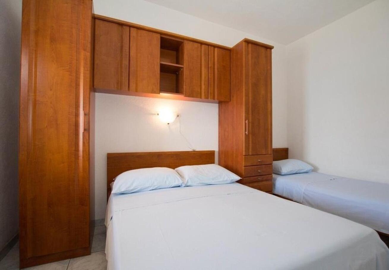 Apartments Juri Sućuraj Dış mekan fotoğraf