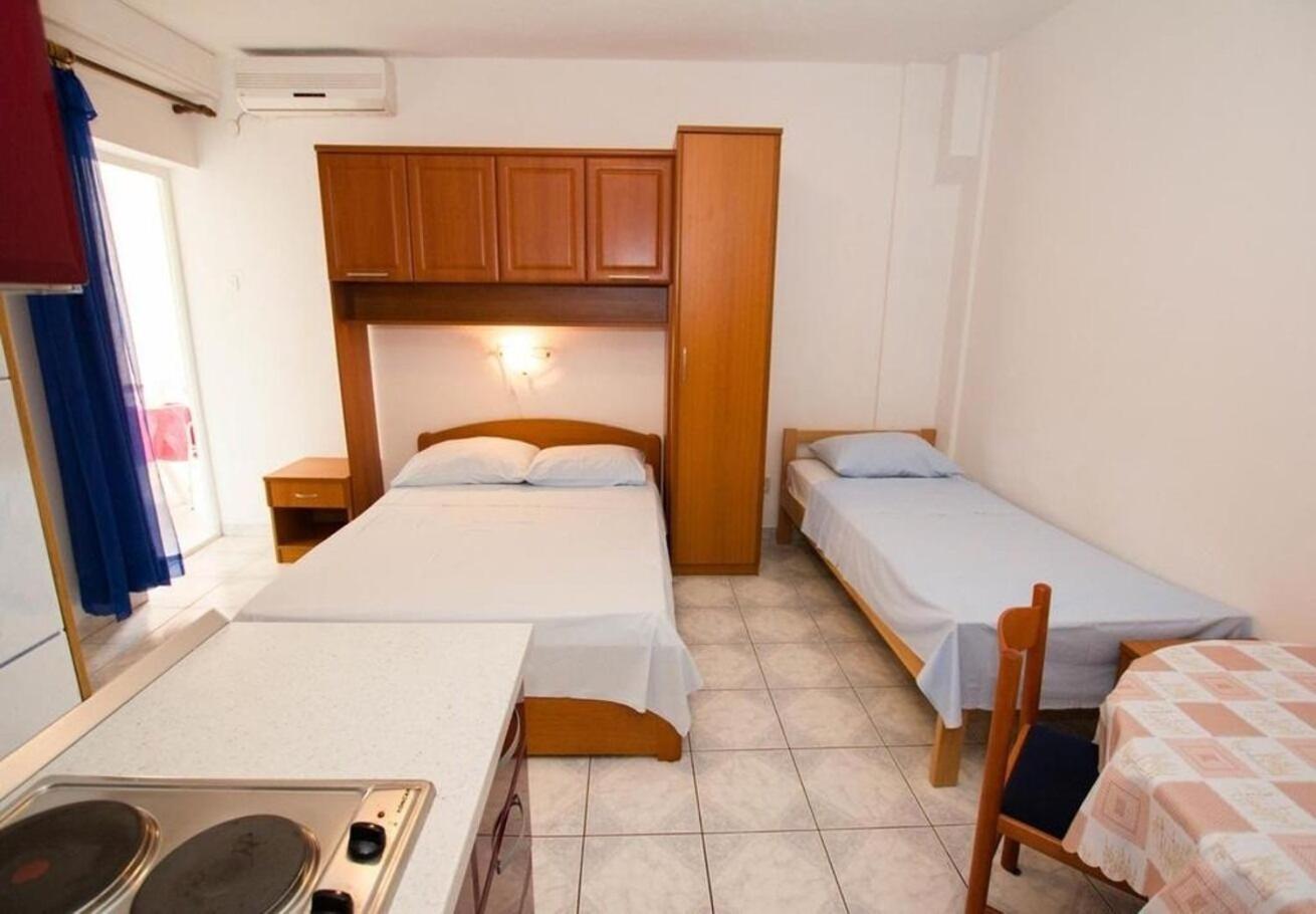 Apartments Juri Sućuraj Dış mekan fotoğraf