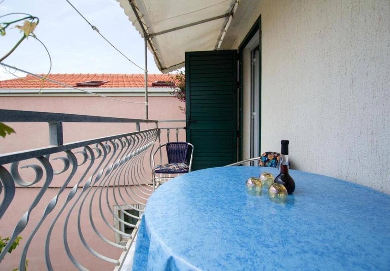 Apartments Juri Sućuraj Dış mekan fotoğraf